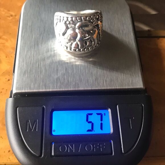 Sterling Silver Elephant Ring Size 6 - Picture 4 of 8